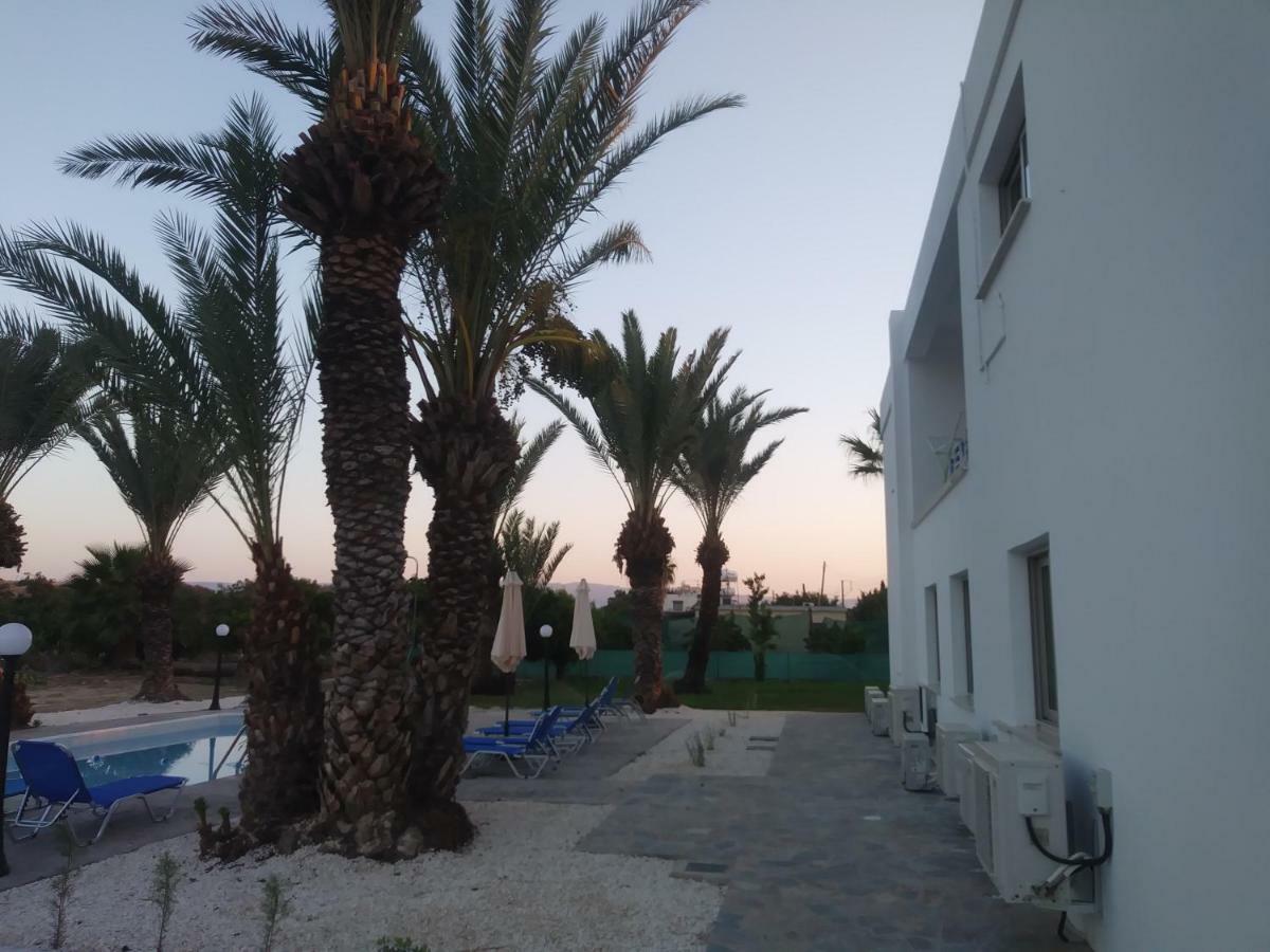 Apartment Palm Tree Apts Argaka