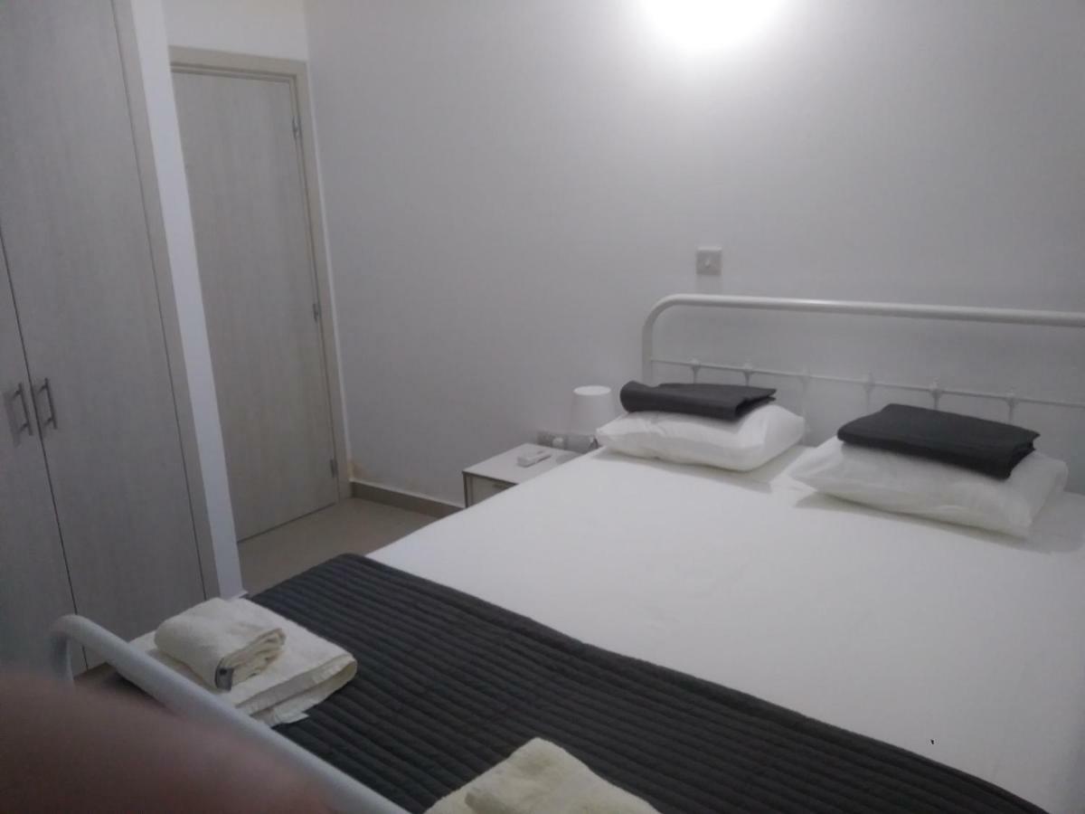 Apartment Palm Tree Apts Argaka