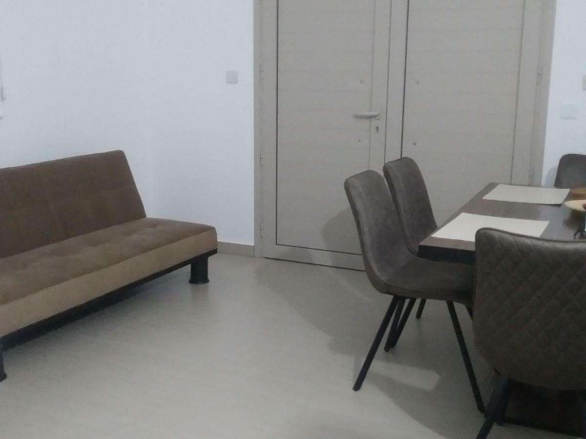 Διαμέρισμα Palm Tree Apts *